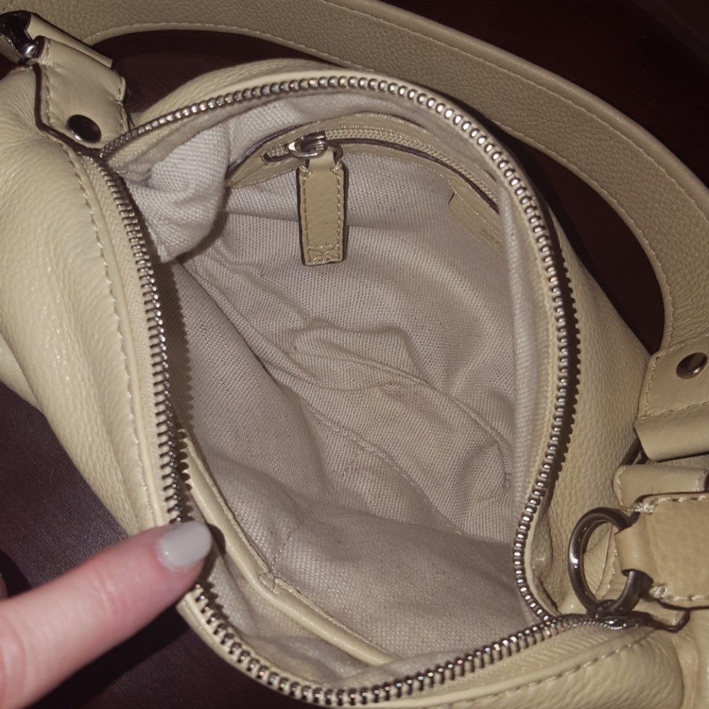Michael Kors Hobo (Ranger) - Picture 4 of 7